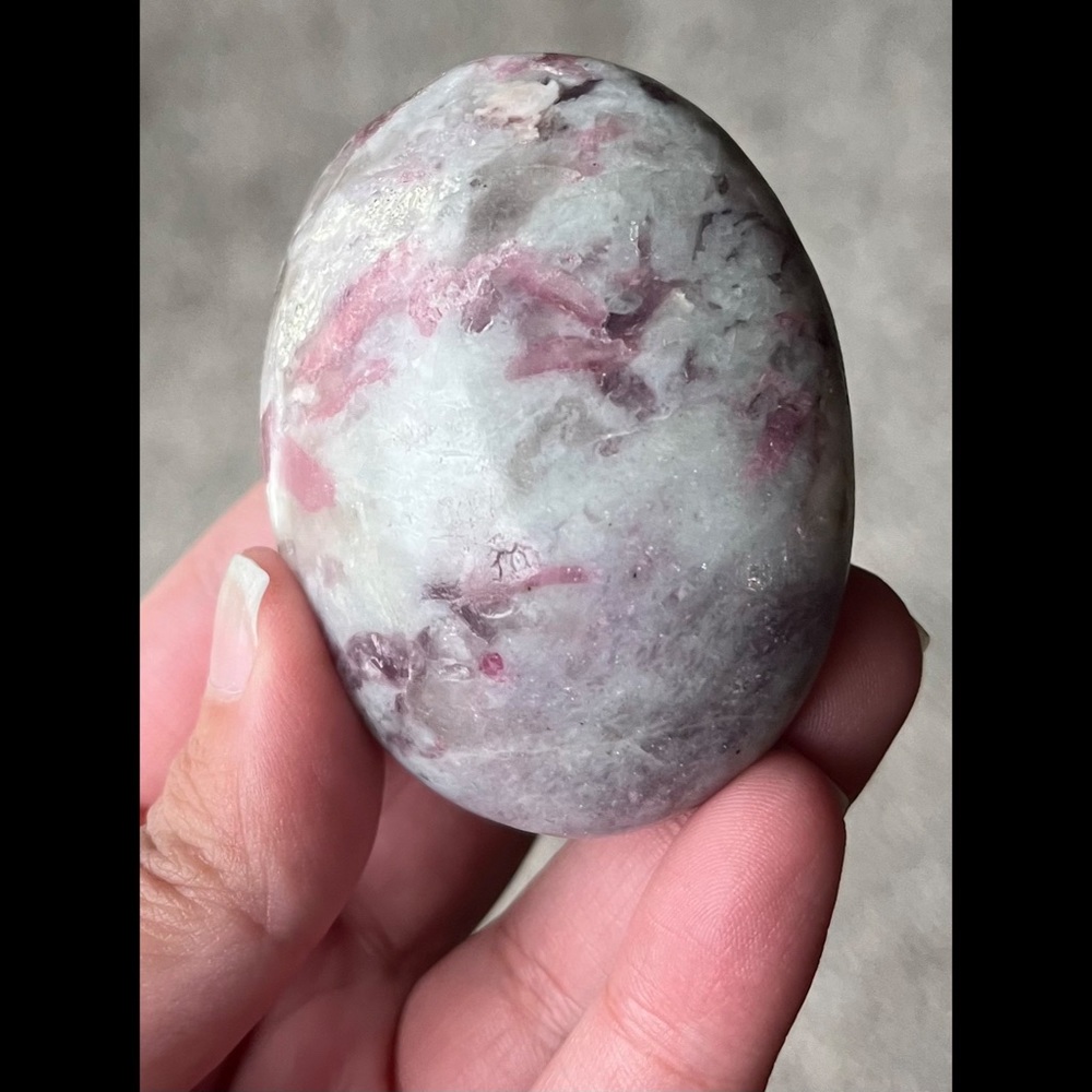 Rubellite Palm Stone - Picture 3 of 14